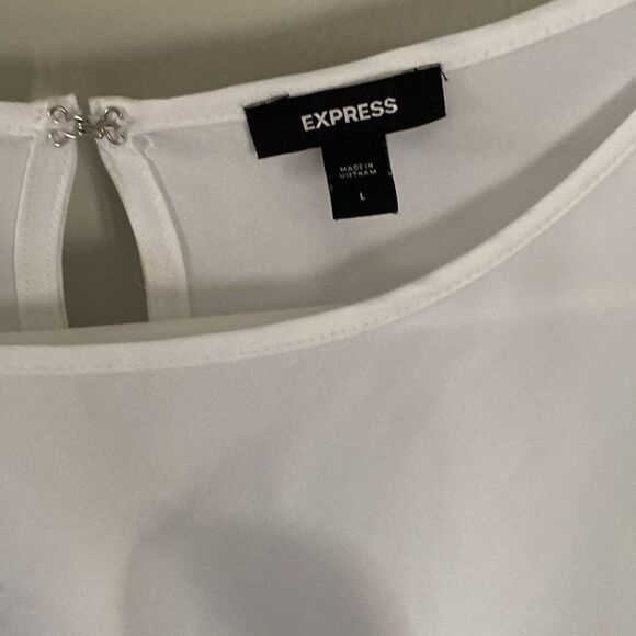 Express White Women's Top Gramercy style. Size Large. - Picture 2 of 3